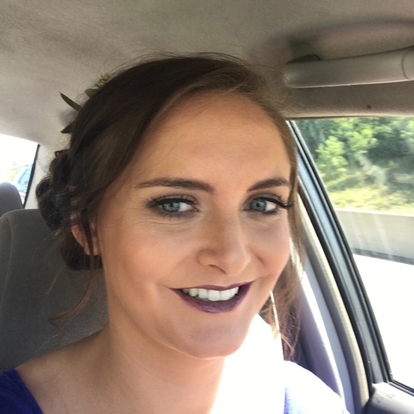 Meet your Posher, Rebecca - Picture 1 of 1